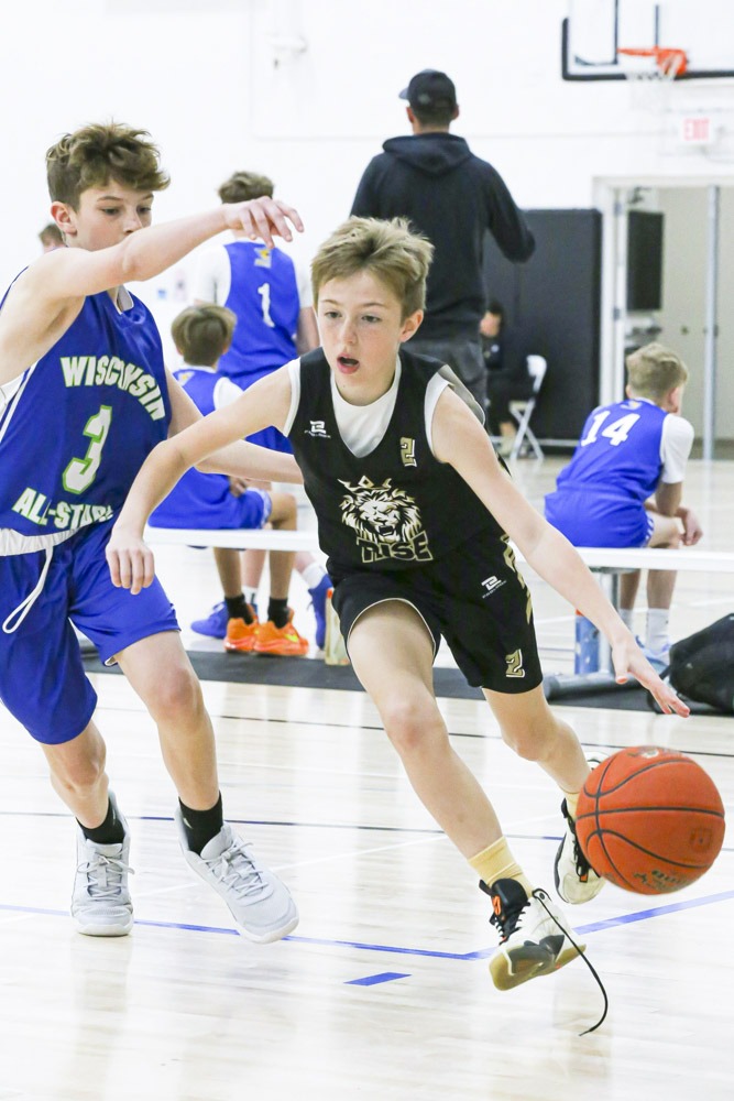 https://risesportstraining.com/wp-content/uploads/2024/07/rise-skills-academy-youth-basketball-northeast-wisconsin_10.jpg